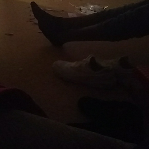 Remot - Picture 2 of 2